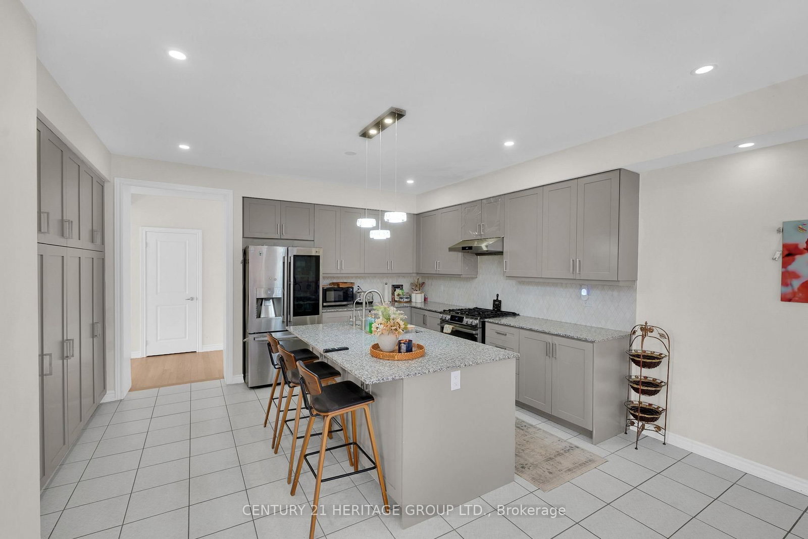 102 Nottingham Road • Barrie, ON photo 15