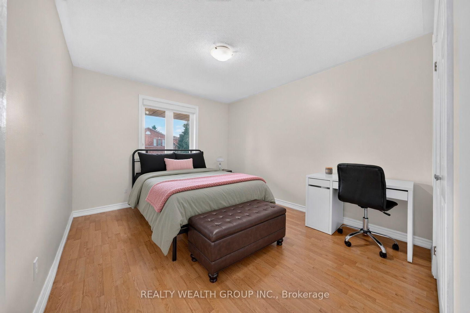 83 Logan Court • Barrie, ON photo 14