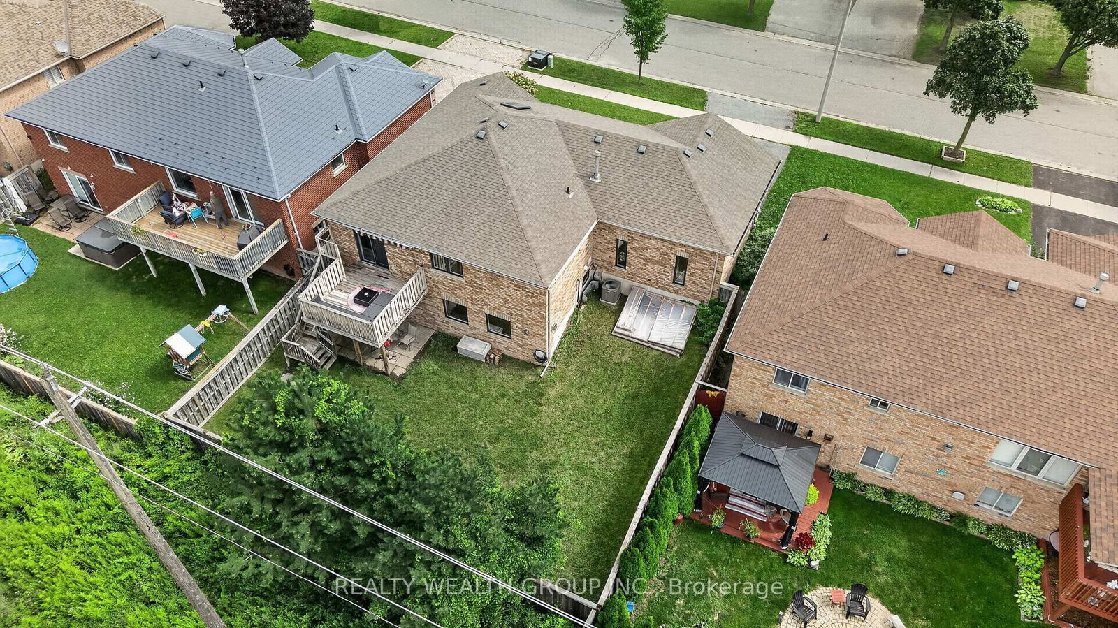 83 Logan Court • Barrie, ON photo 35