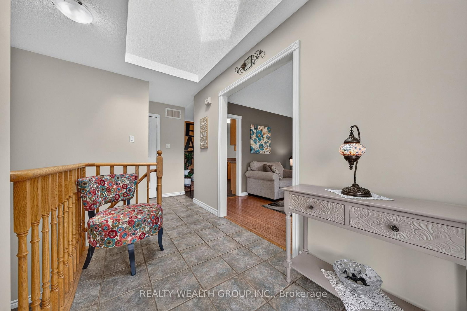 83 Logan Court • Barrie, ON photo 6