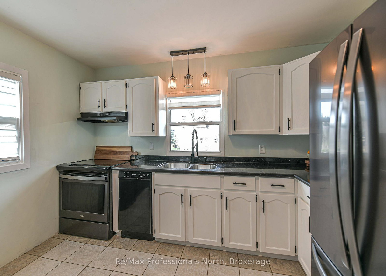 817 Eighth Avenue • Tay, ON photo 18