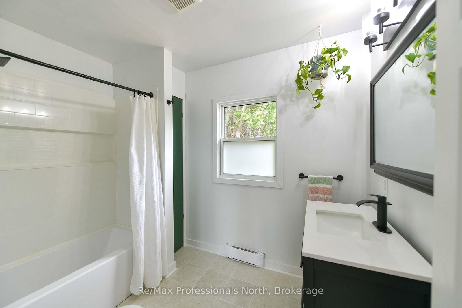 817 Eighth Avenue • Tay, ON photo 28