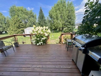 70 Pennsylvania Ave • Wasaga Beach, ON photo 9