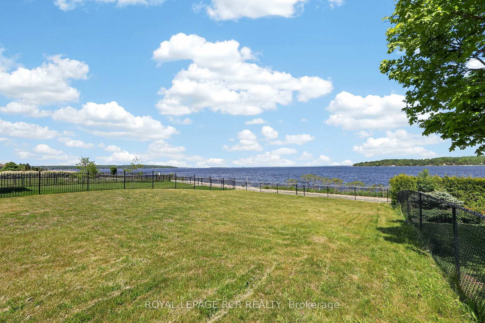 583 Aberdeen Boulevard • Midland, ON photo 13
