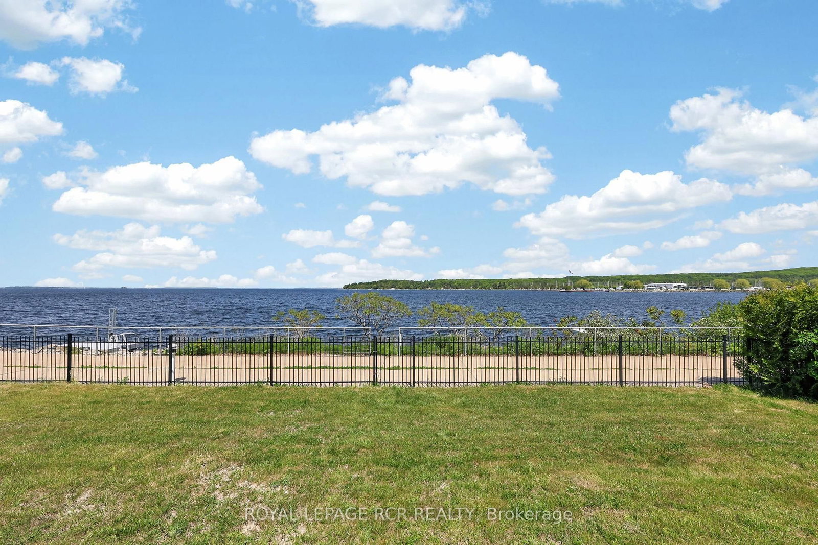 583 Aberdeen Boulevard • Midland, ON photo 16