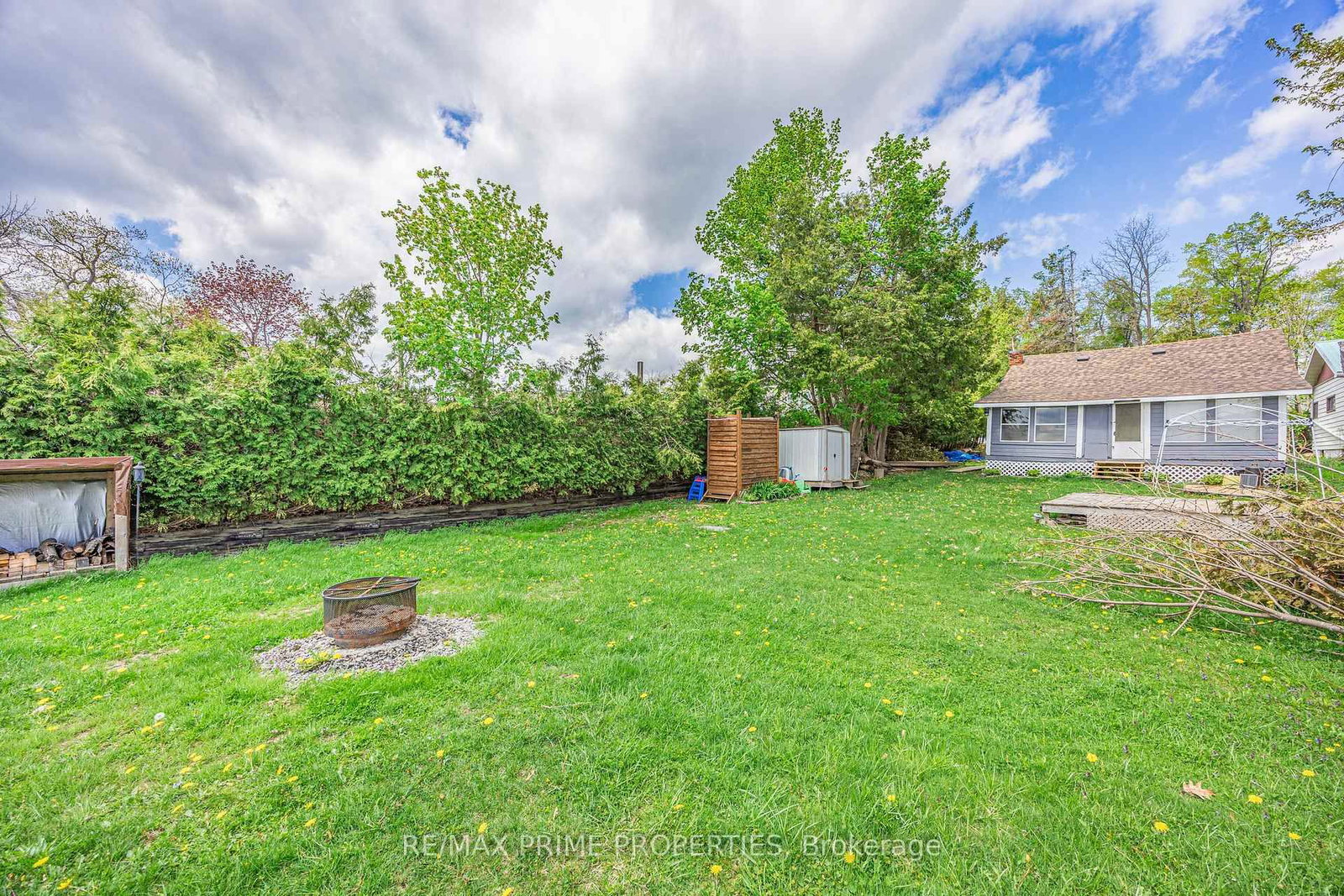 1947 Woods Bay Road • Severn, ON photo 16