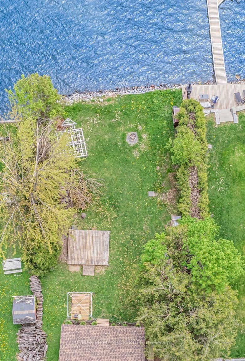 1947 Woods Bay Road • Severn, ON photo 3