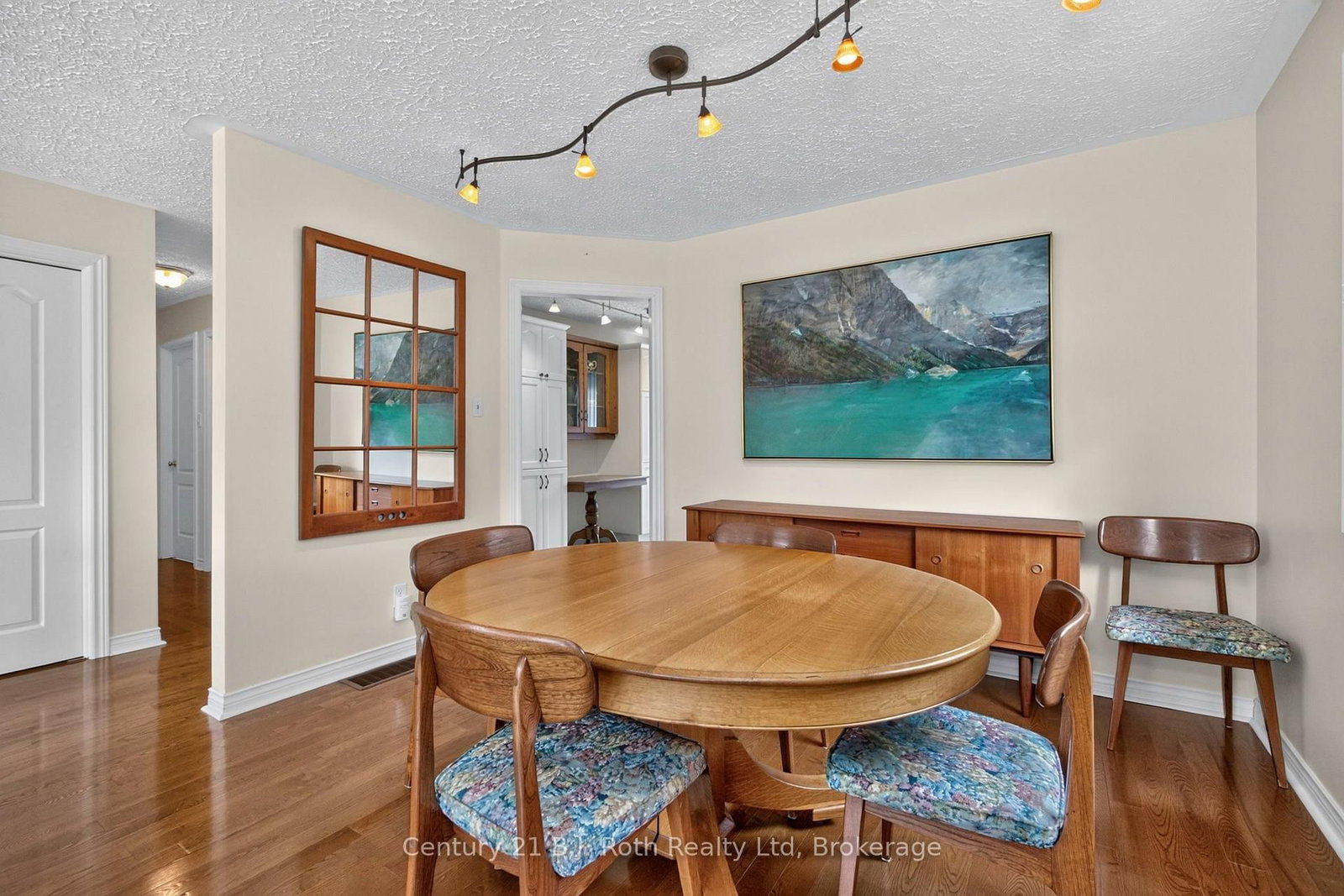 13 Charles Street • Penetanguishene, ON photo 8