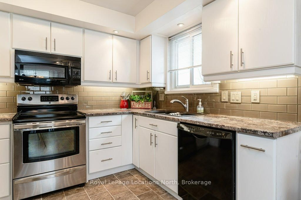 269 Pine Drive • Barrie, ON photo 16