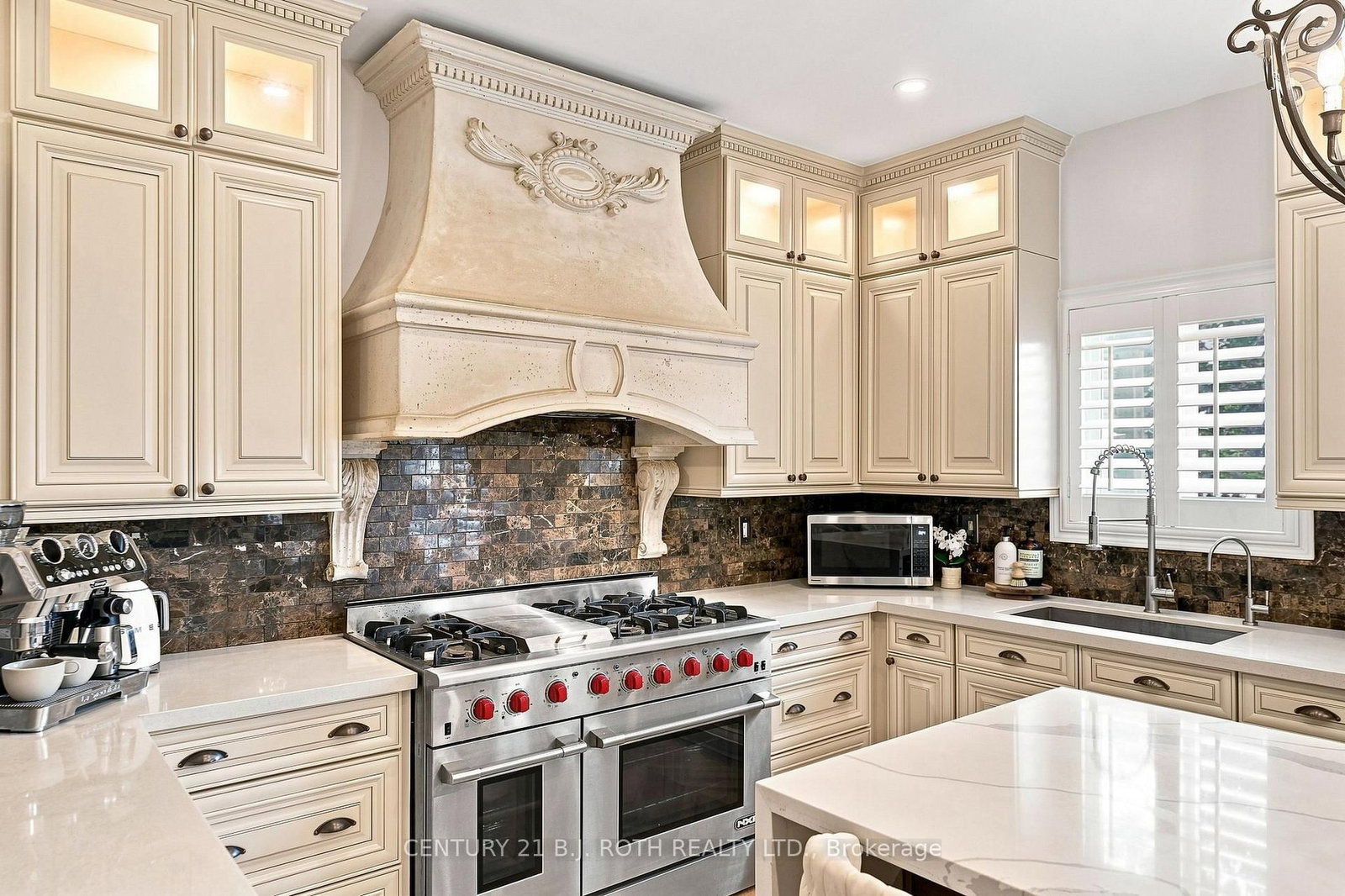 134 Sandringham Drive • Barrie, ON photo 10