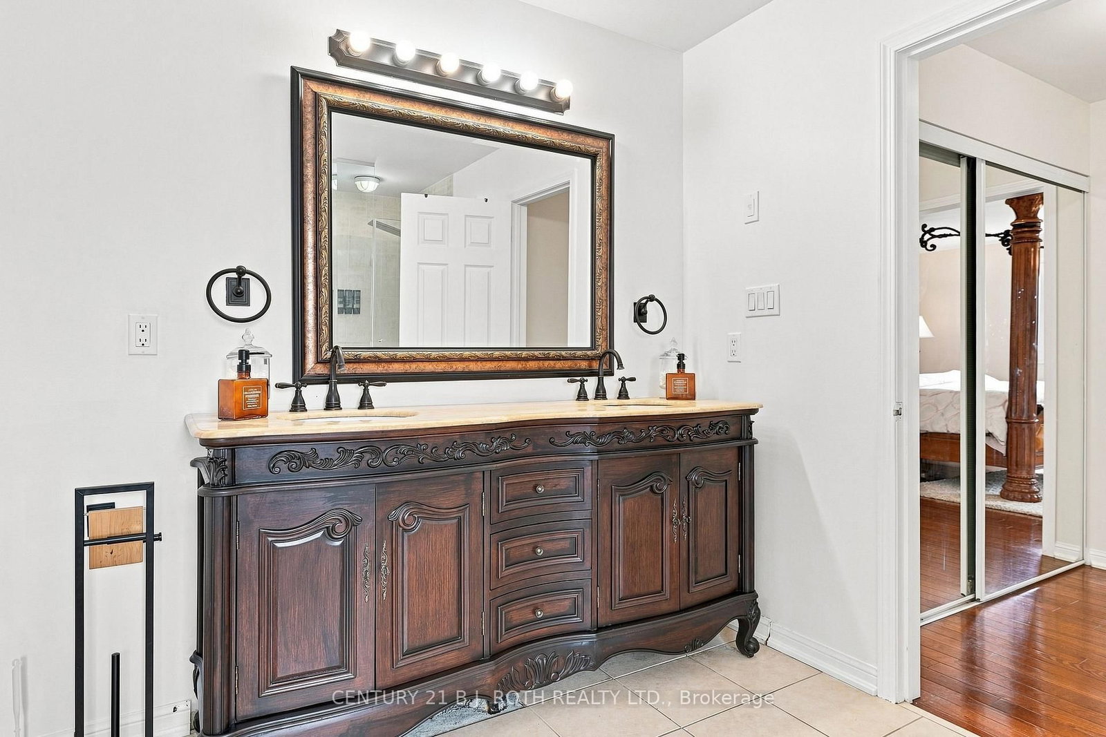 134 Sandringham Drive • Barrie, ON photo 26