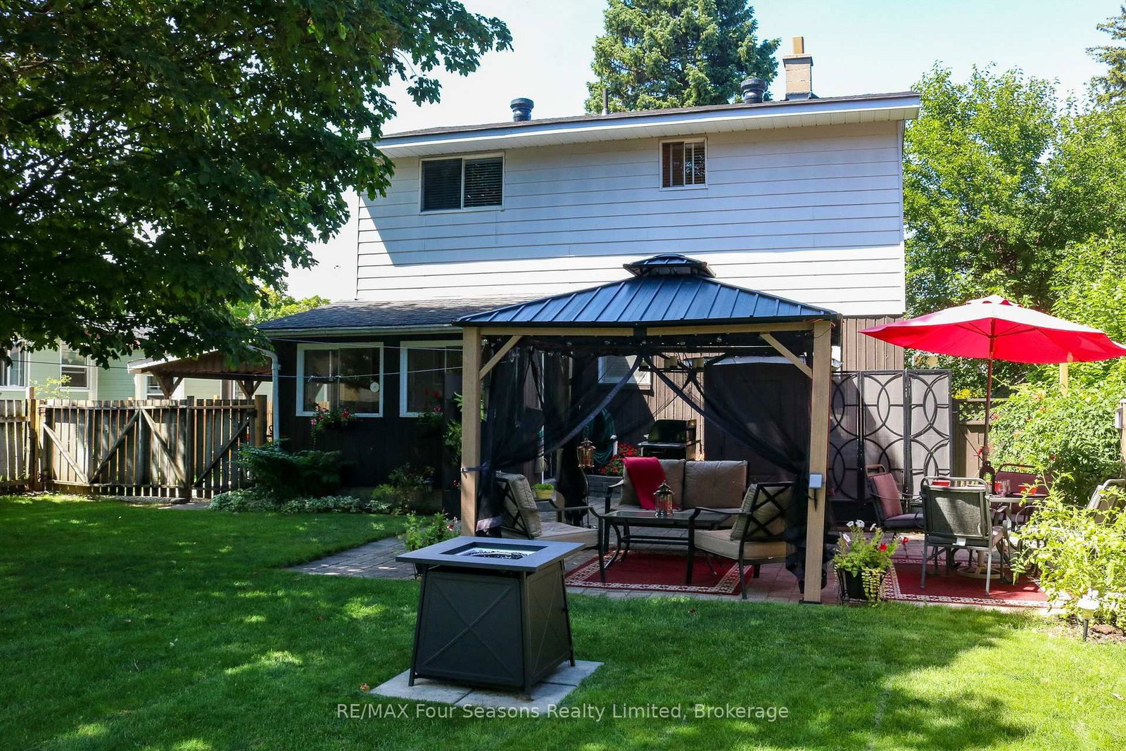 46 Erie Street • Collingwood, ON photo 5