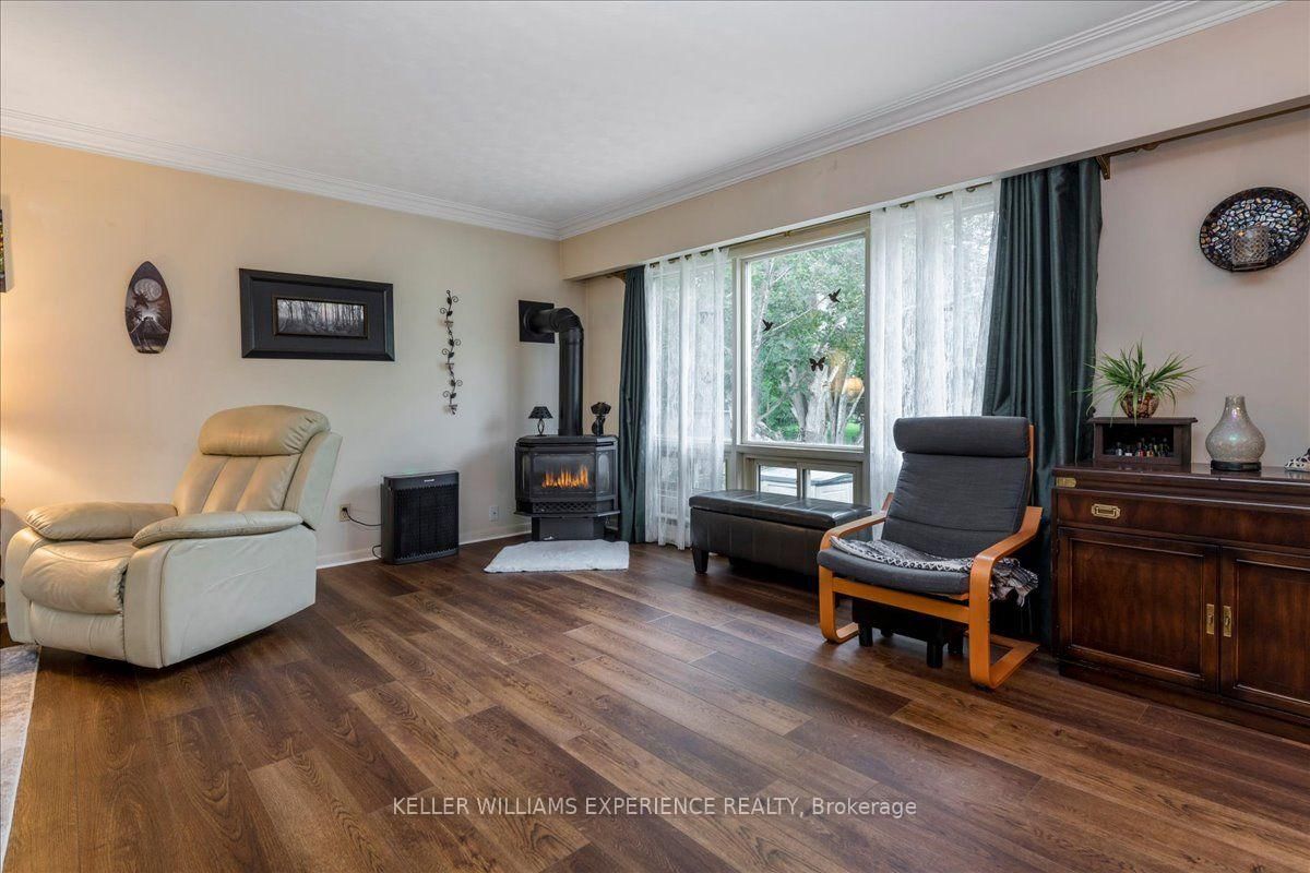 298 Seventh Street • Midland, ON photo 8