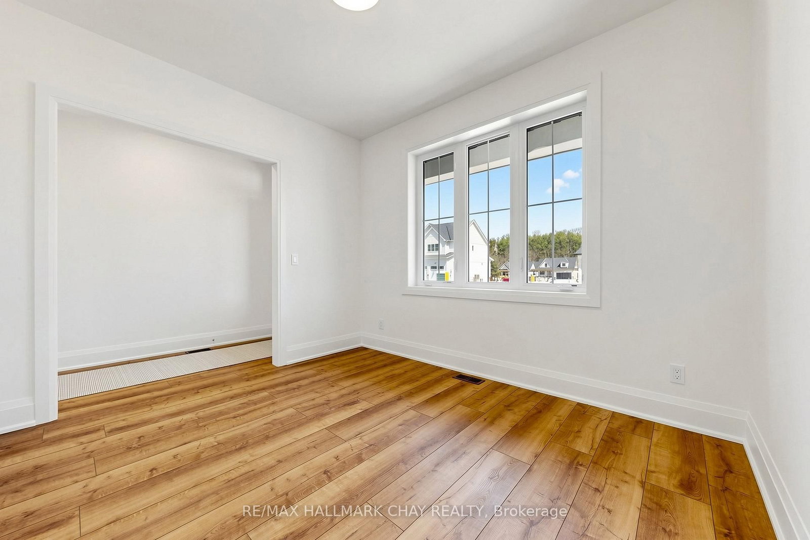 20 Northland Court • Oro-Medonte, ON photo 6