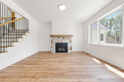 20 Northland Court • Oro-Medonte, ON photo 8