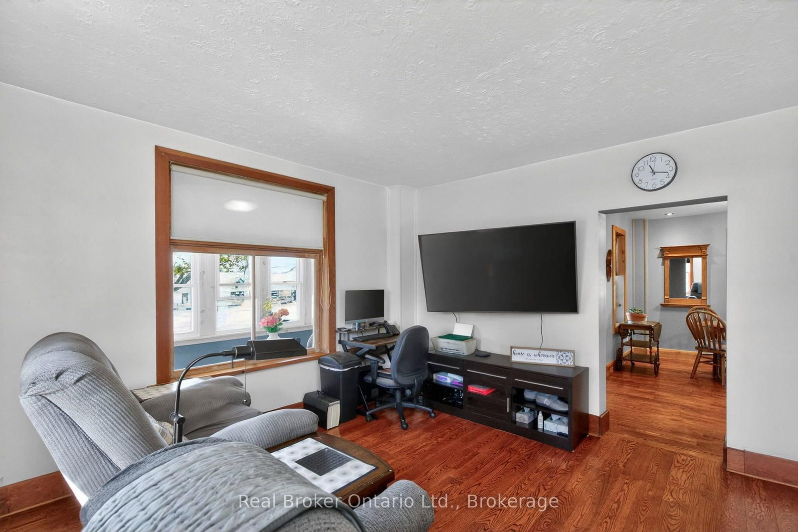 151 Main Street • Penetanguishene, ON photo 11