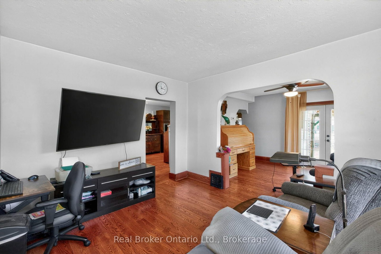 151 Main Street • Penetanguishene, ON photo 12