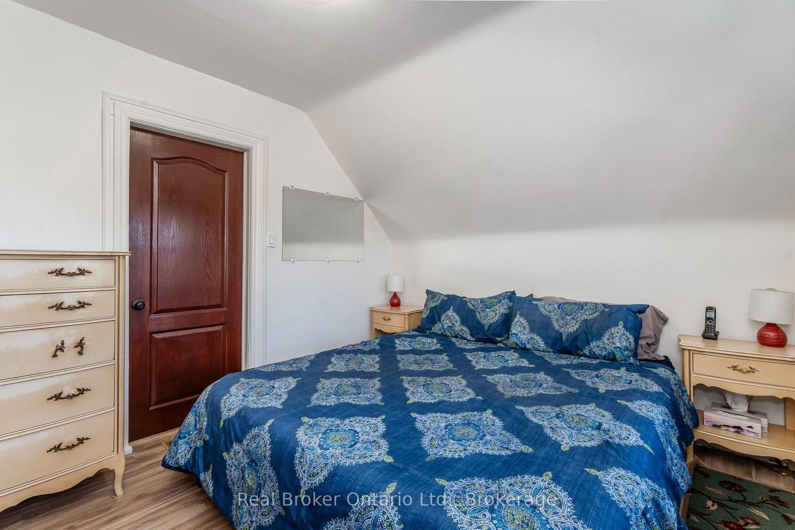 151 Main Street • Penetanguishene, ON photo 16