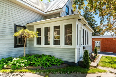 151 Main Street • Penetanguishene, ON photo 5