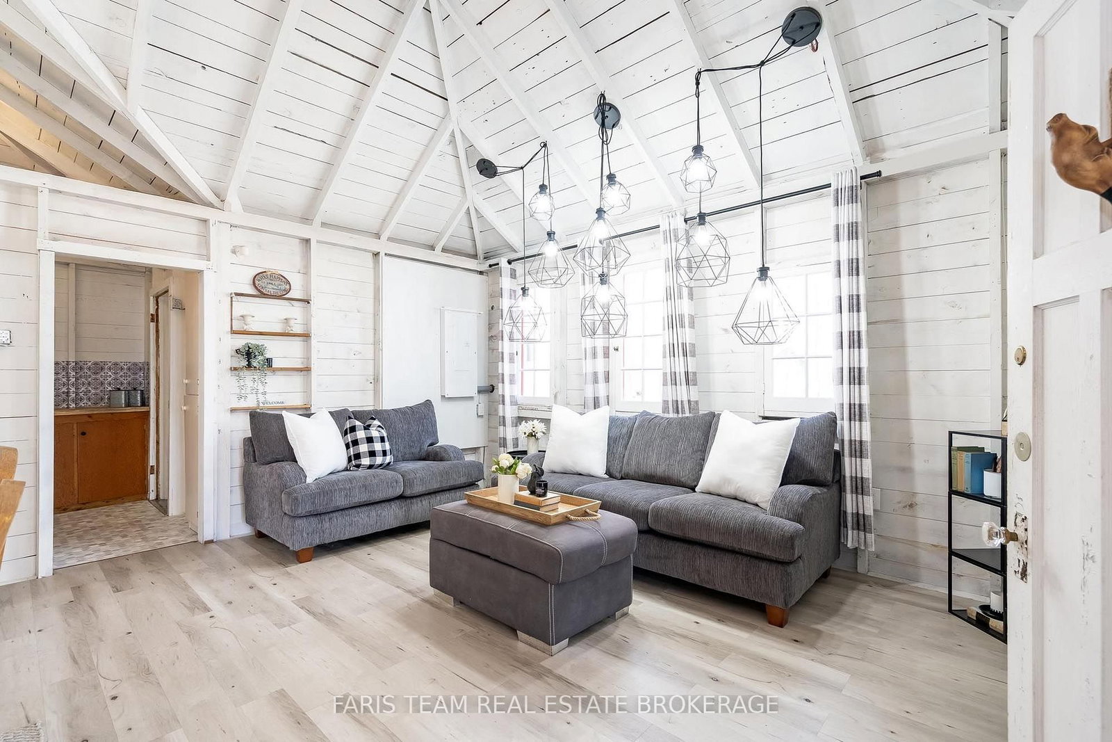 365 Robins Point Road • Tay, ON photo 10