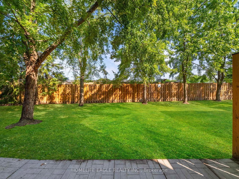 13 - 235 Ferndale Drive S
