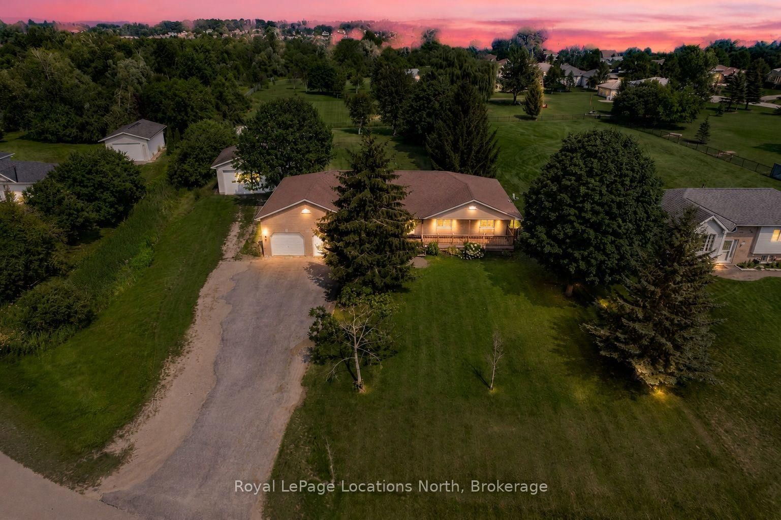 28 Marl Creek Drive • Springwater, ON photo 1