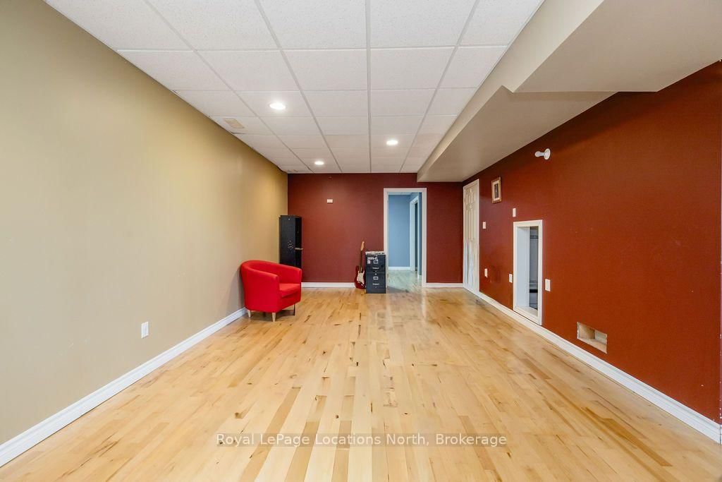 28 Marl Creek Drive • Springwater, ON photo 27