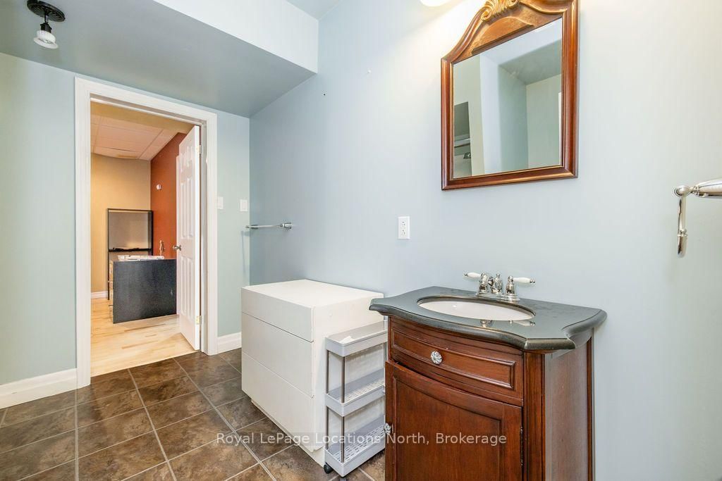 28 Marl Creek Drive • Springwater, ON photo 31