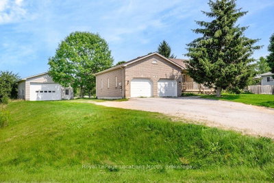 28 Marl Creek Drive • Springwater, ON photo 4