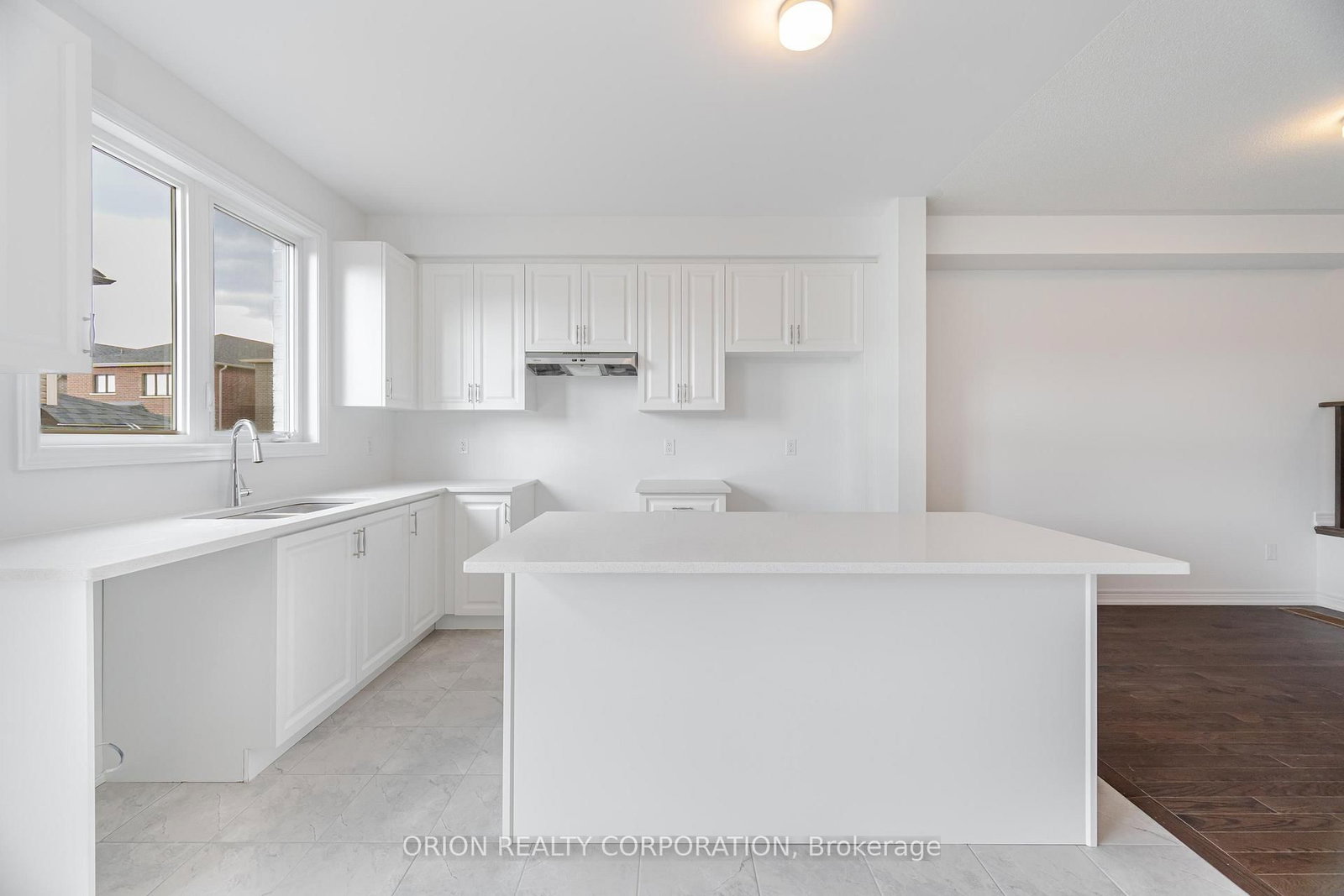 133 Fenchurch Manor Avenue • Barrie, ON photo 10