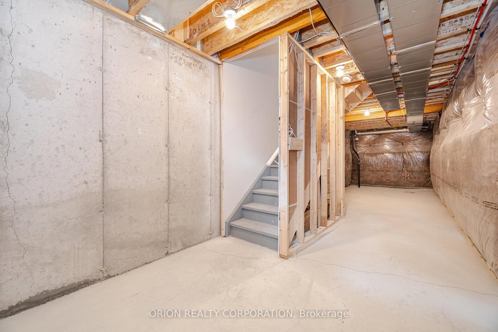 133 Fenchurch Manor Avenue • Barrie, ON photo 13