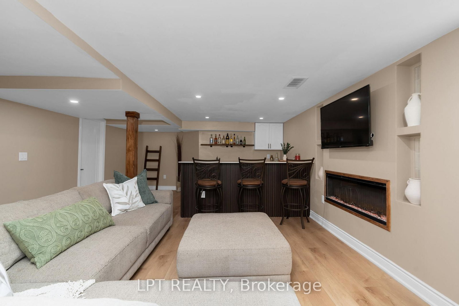 47 Northview Crescent • Barrie, ON photo 33