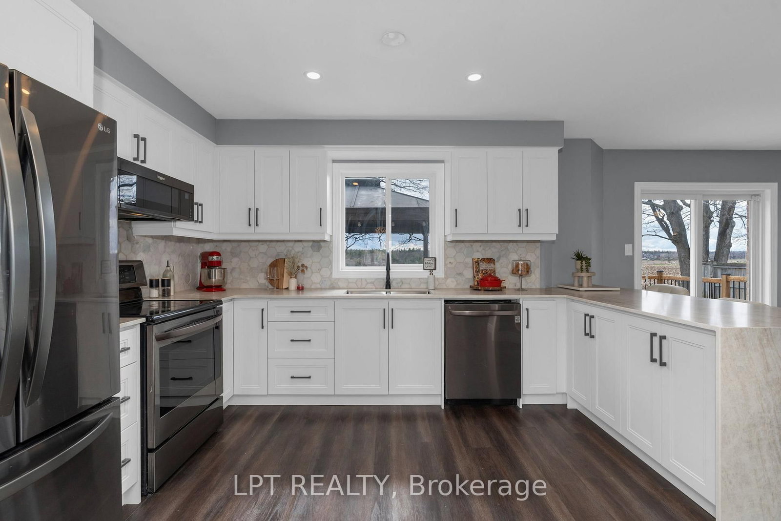 47 Northview Crescent • Barrie, ON photo 8