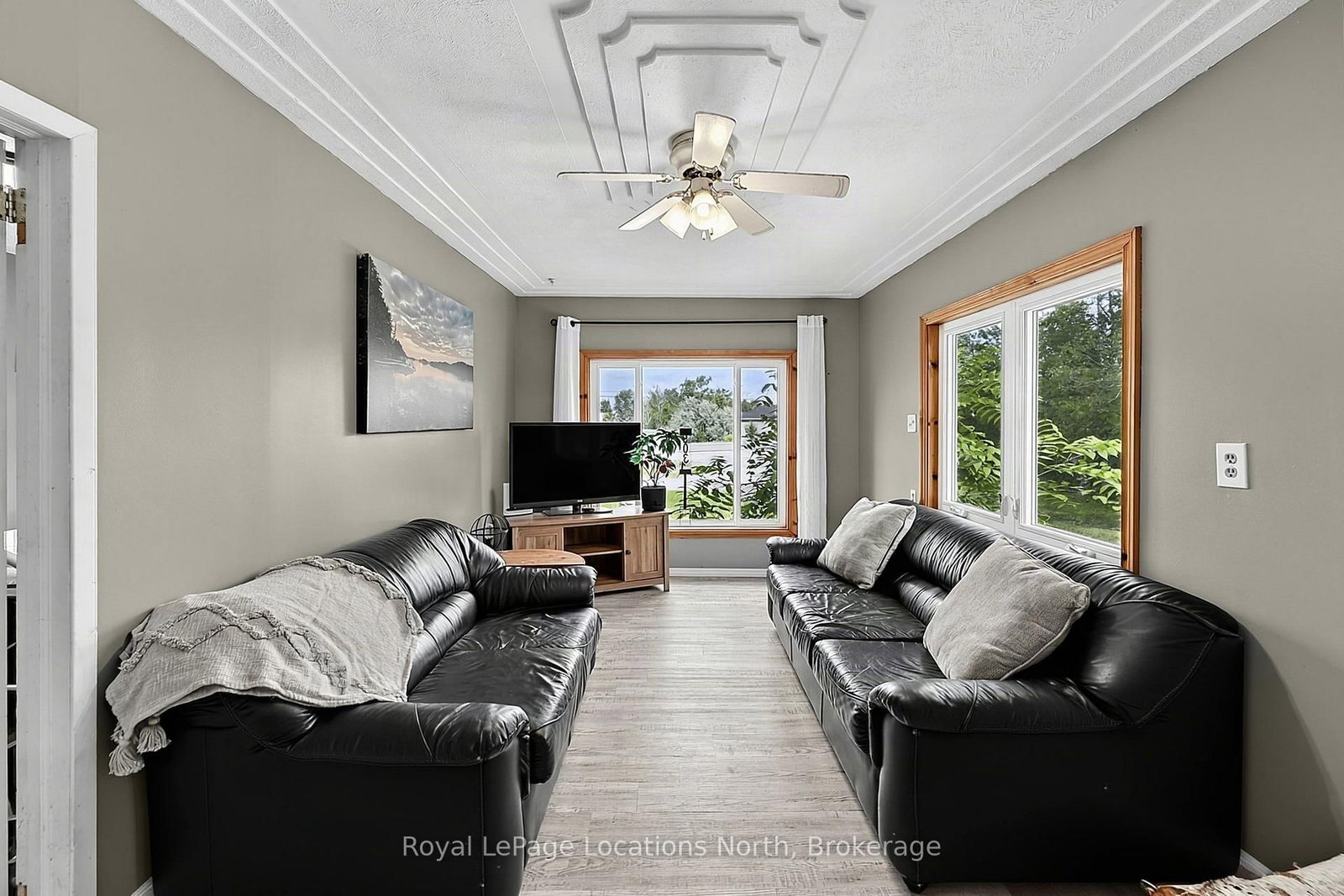 9031 Beachwood Road • Wasaga Beach, ON photo 15