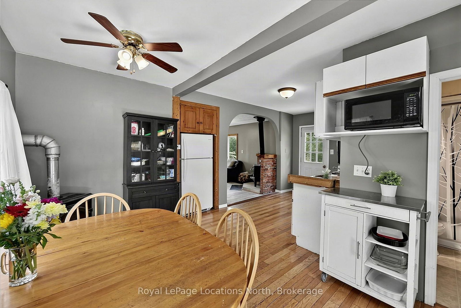 9031 Beachwood Road • Wasaga Beach, ON photo 19