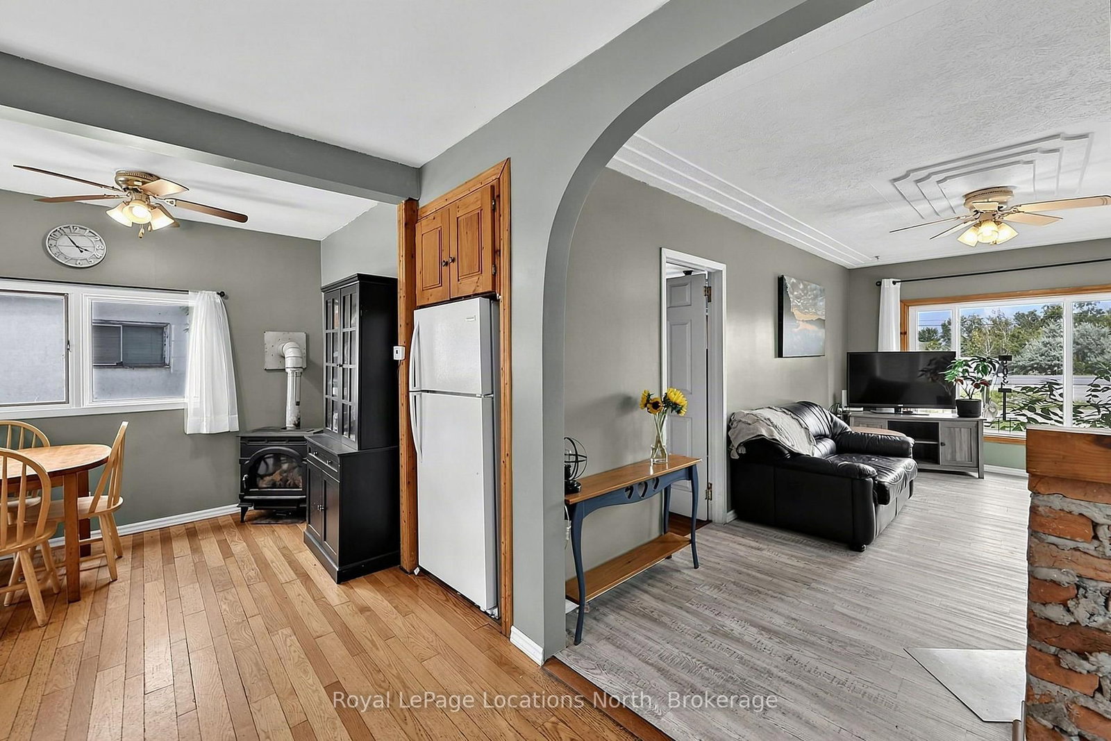 9031 Beachwood Road • Wasaga Beach, ON photo 20