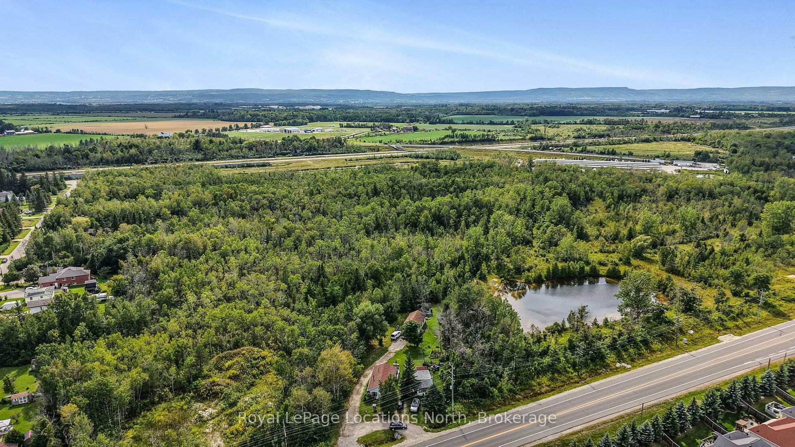 9031 Beachwood Road • Wasaga Beach, ON photo 36
