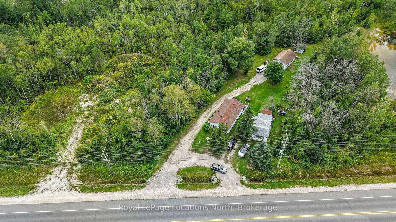 9031 Beachwood Road • Wasaga Beach, ON photo 39