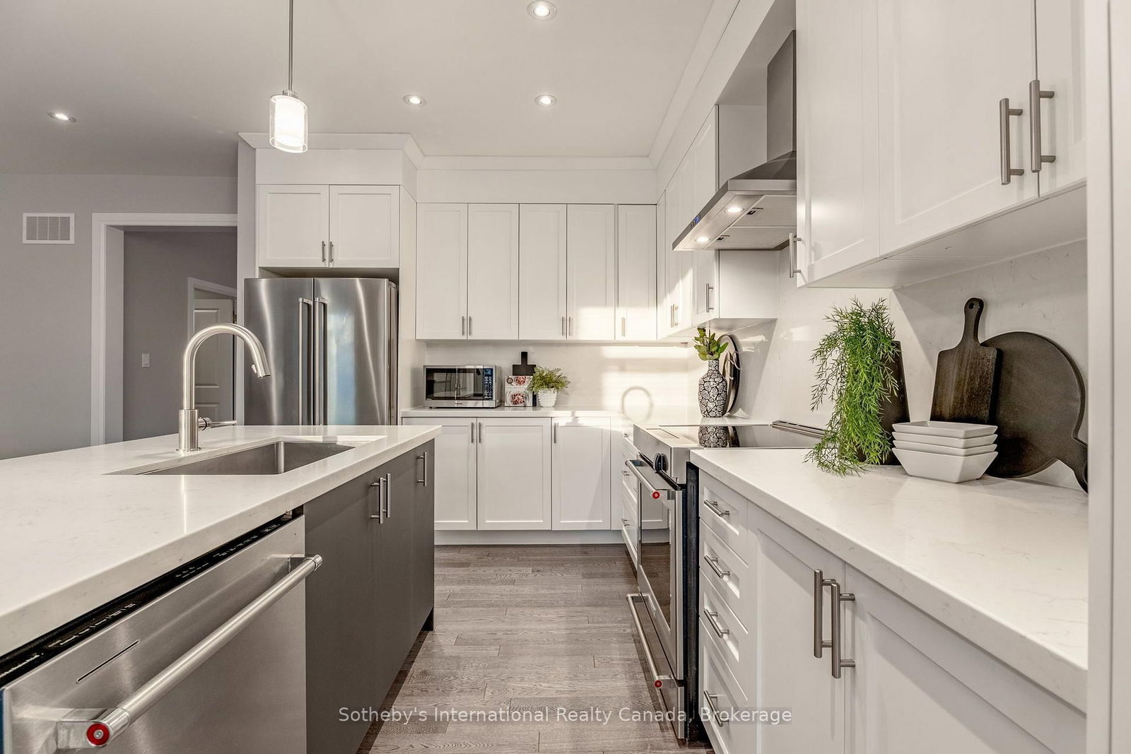 1 Chiara Drive • Wasaga Beach, ON photo 17