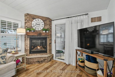 54 The Board Walk • Wasaga Beach, ON photo 5