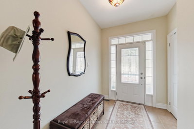 34 Savannah Crescent • Wasaga Beach, ON photo 5