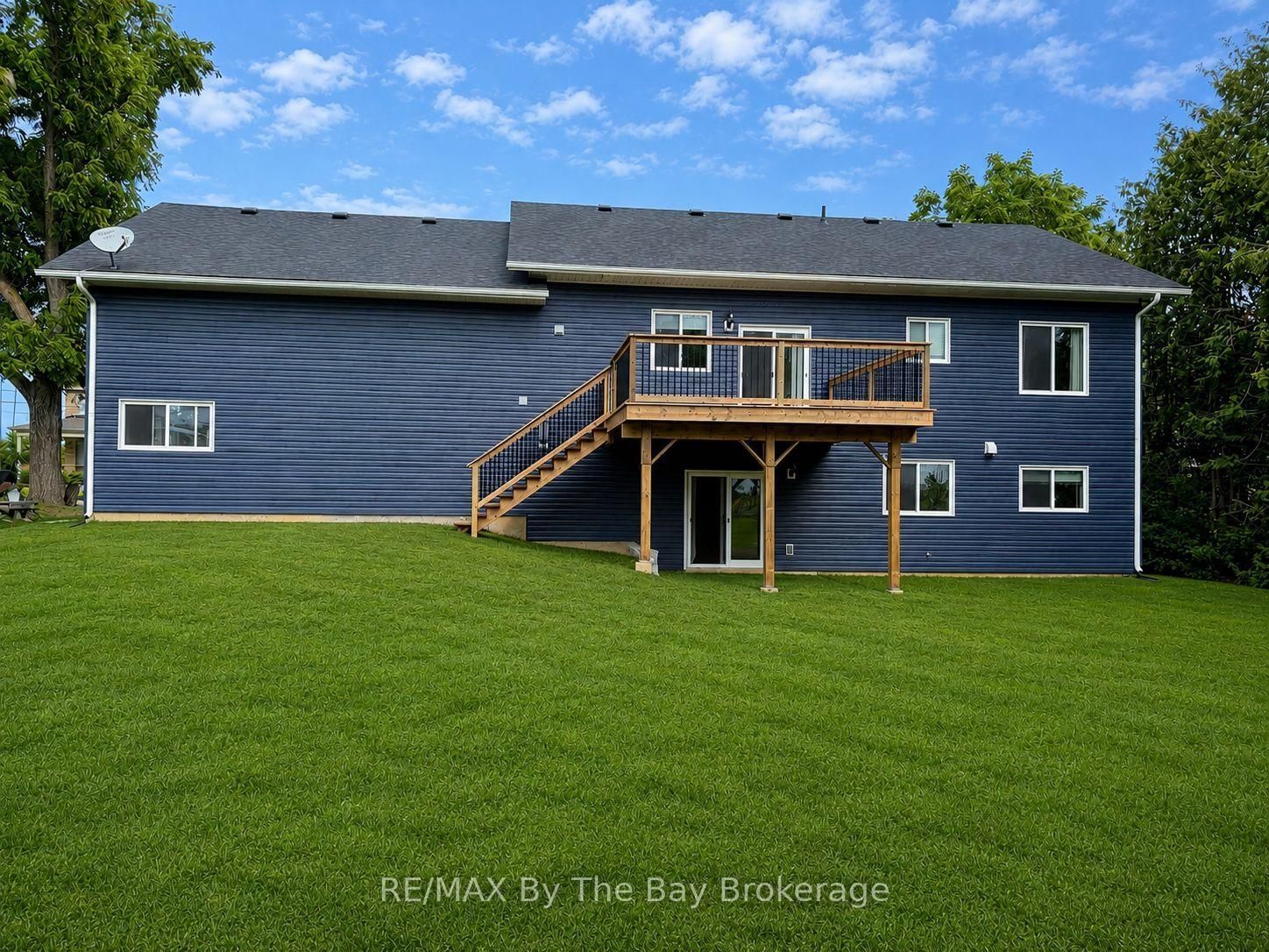 146 Mary Street • Clearview, ON photo 2