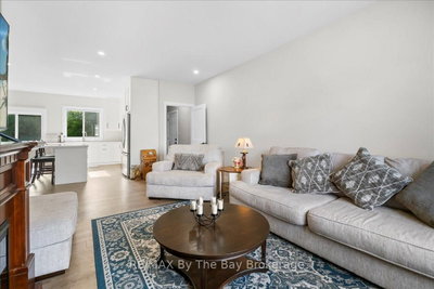 146 Mary Street • Clearview, ON photo 6