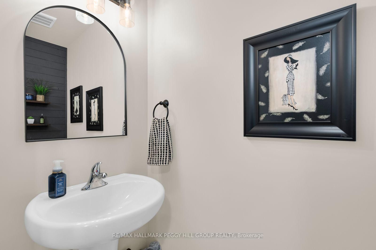 13 Foley Crescent • Collingwood, ON photo 5