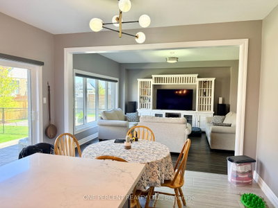 52 Bianca Crescent • Wasaga Beach, ON photo 5
