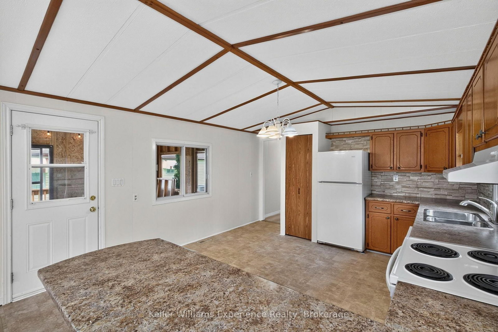 45 Northland Drive • Midland, ON photo 15