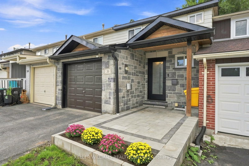 36 Chaucer Crescent
