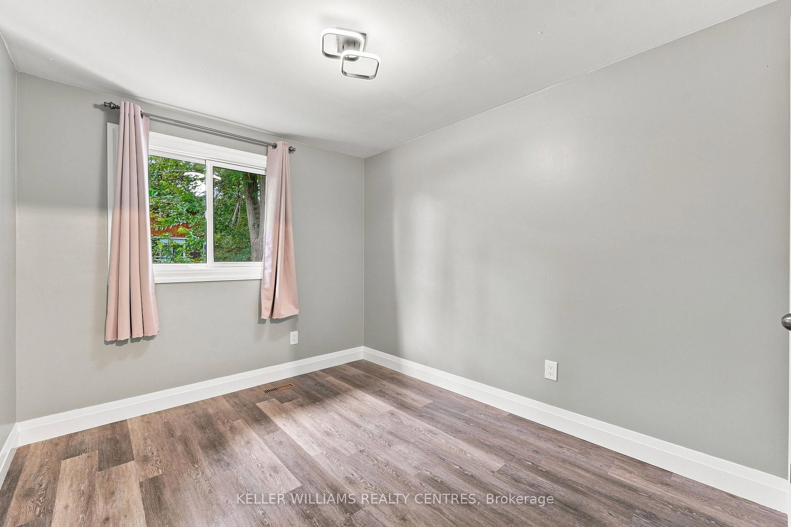 36 Chaucer Crescent • Barrie, ON photo 22
