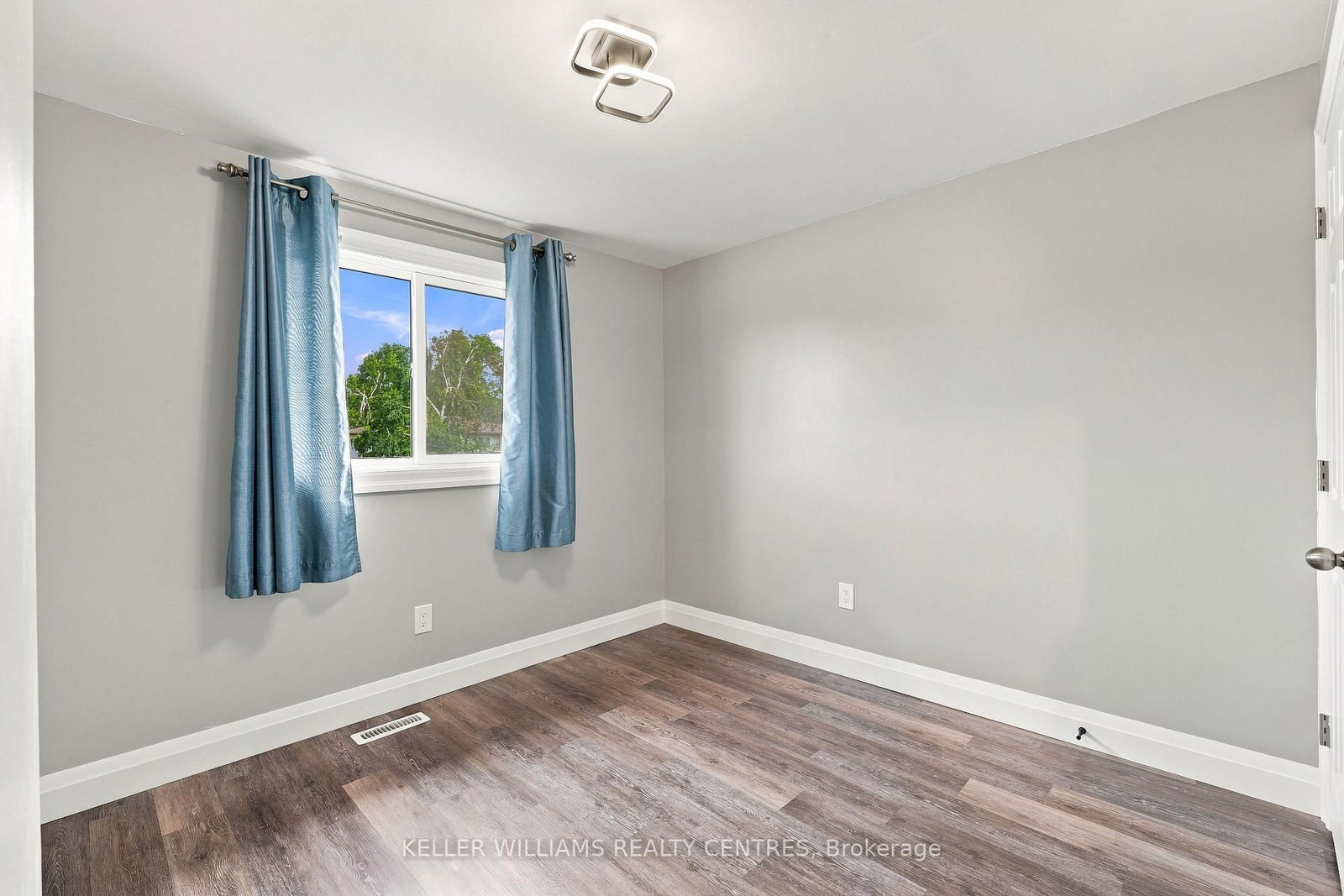 36 Chaucer Crescent • Barrie, ON photo 23