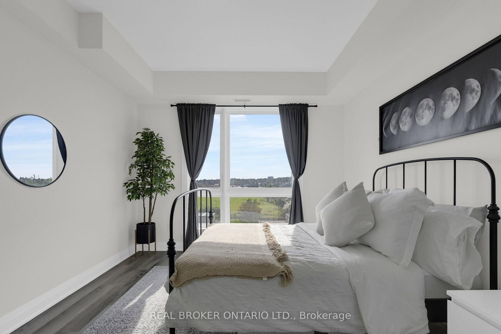299 CUNDLES Road E • #604 • Barrie, ON photo 11